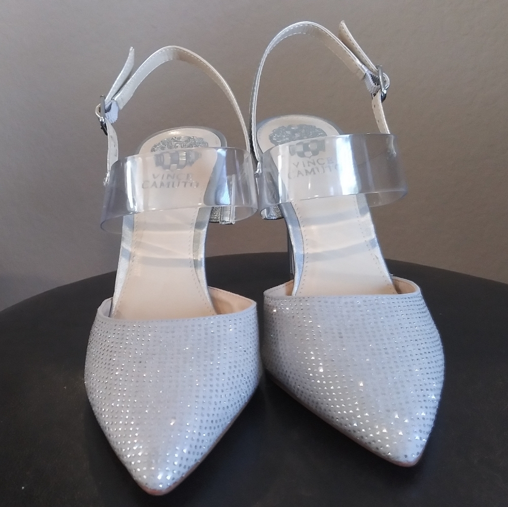 Vince camuto. Pumps - Picture 11 of 16